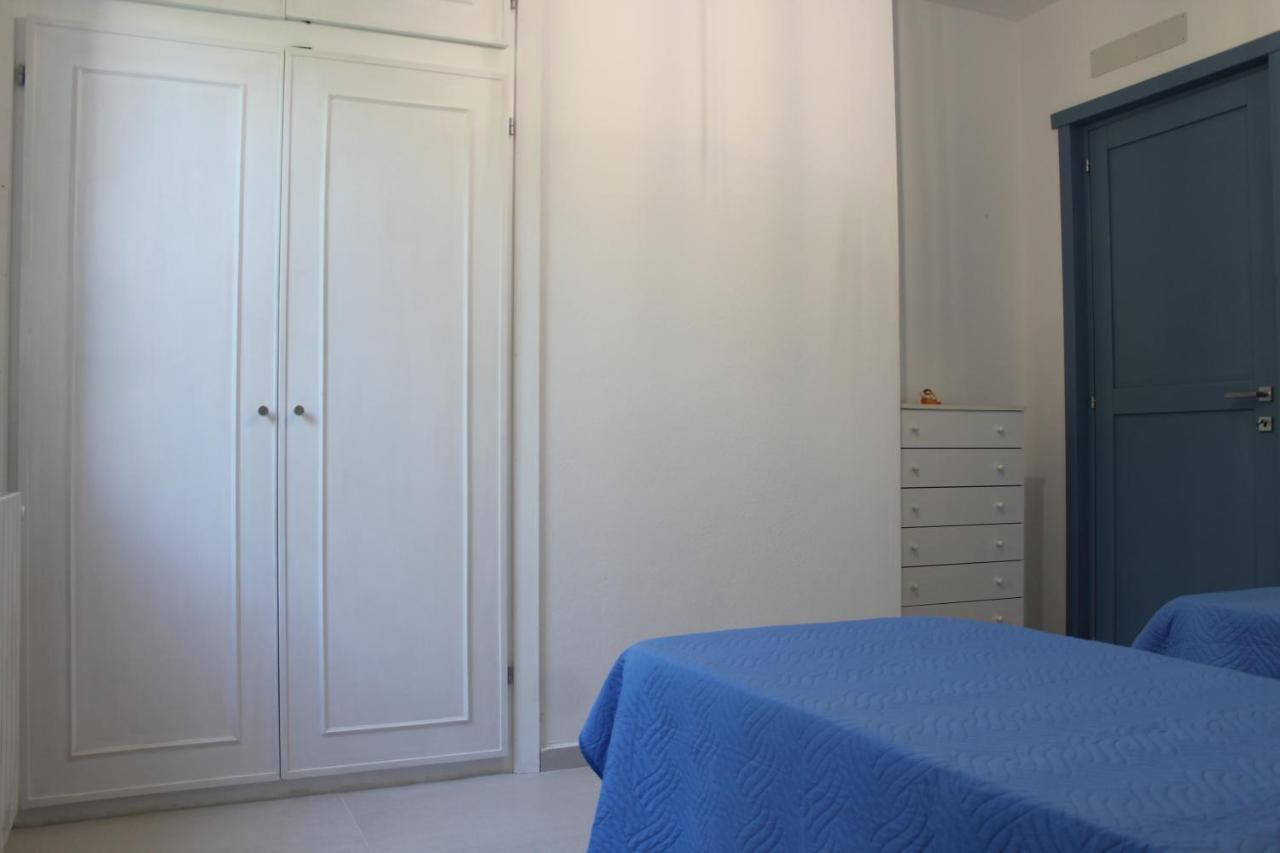 Bona Ciurrata Hotel Golfo Aranci Bagian luar foto