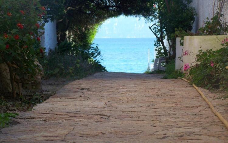Bona Ciurrata Hotel Golfo Aranci Bagian luar foto
