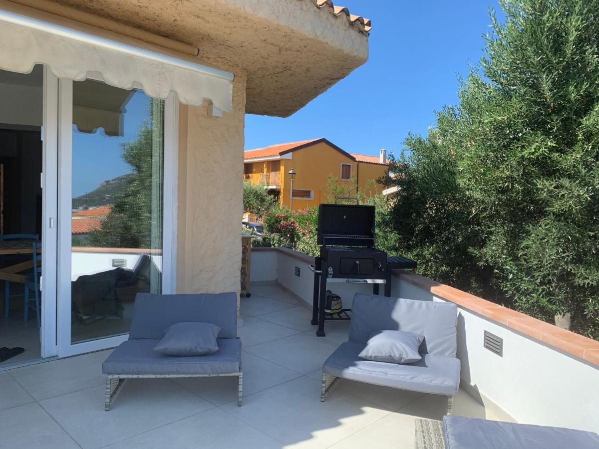 Bona Ciurrata Hotel Golfo Aranci Bagian luar foto