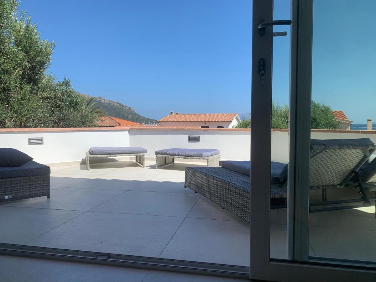 Bona Ciurrata Hotel Golfo Aranci Bagian luar foto